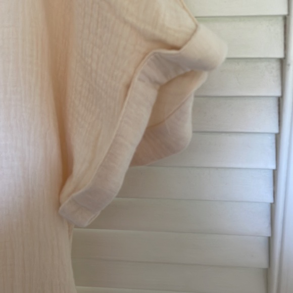 Cream romper - Picture 3 of 3